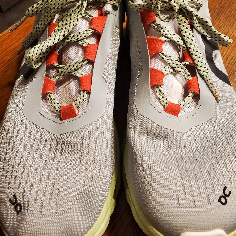 On Cloud Monster womens sneakers size 7